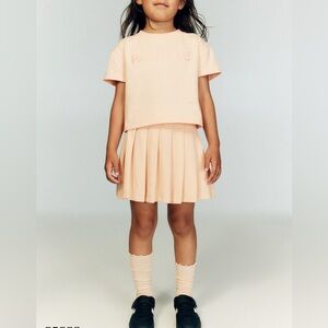 NWNT H &M Pantone Pink T-Shirt and Skirt Set 8/10 134/140cm